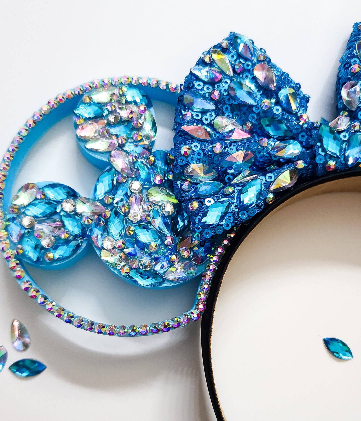 BLUE Mouse shape big crystal rhinestone style