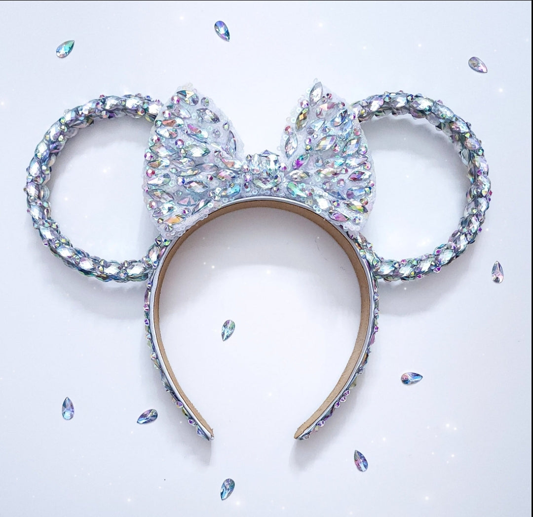 THE MAGICAL rhinestone white rings and rhinestone headband
