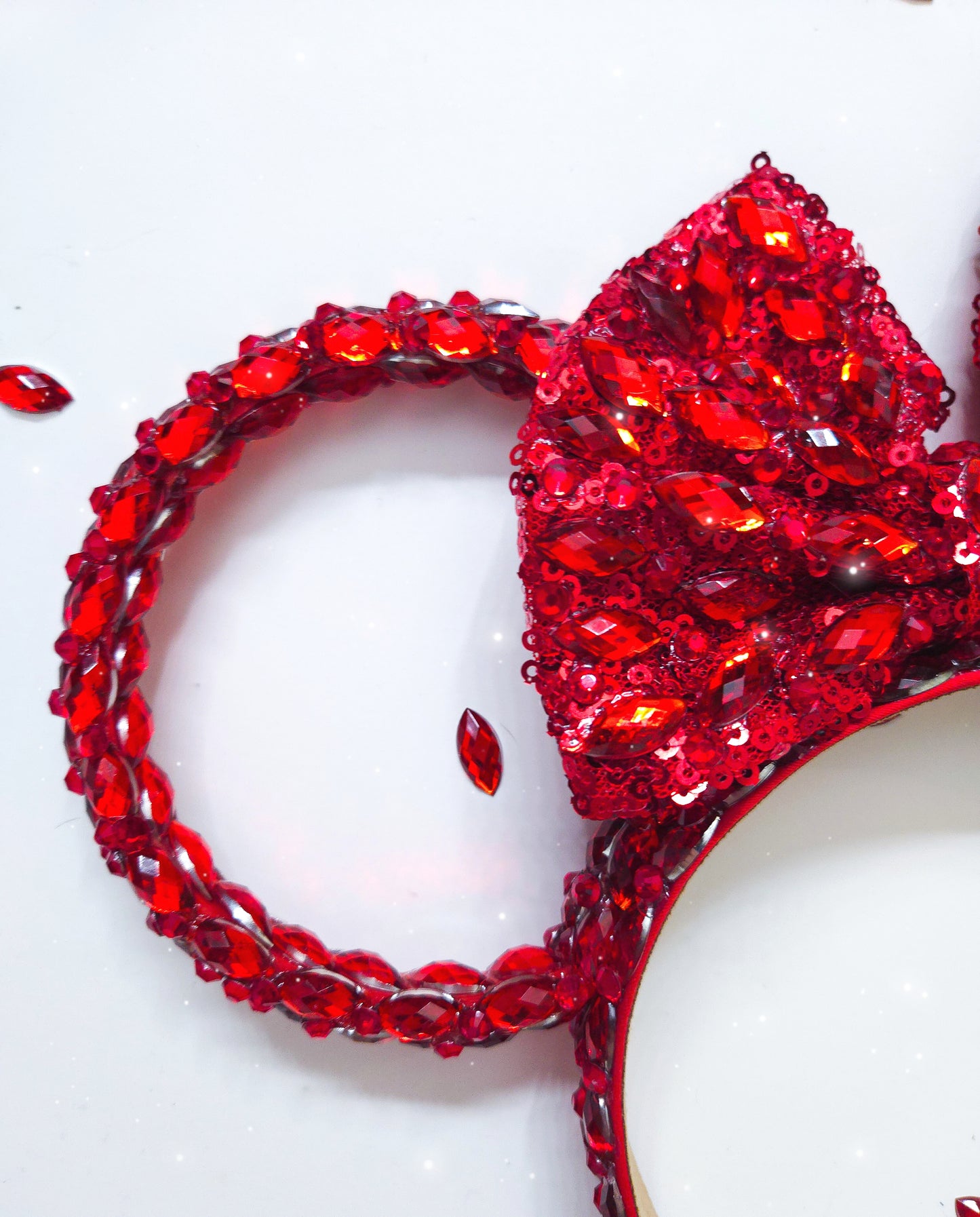 RED-THE MAGICAL rhinestone rings with bow or no bow